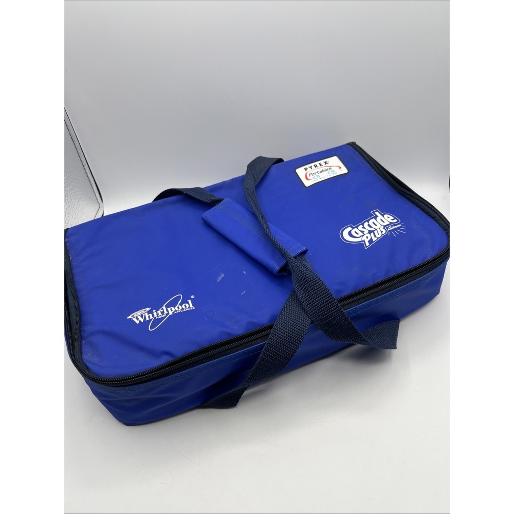 PyrexWare Portables To Go 2L‎ 8X10" With Insulated Travel Case
